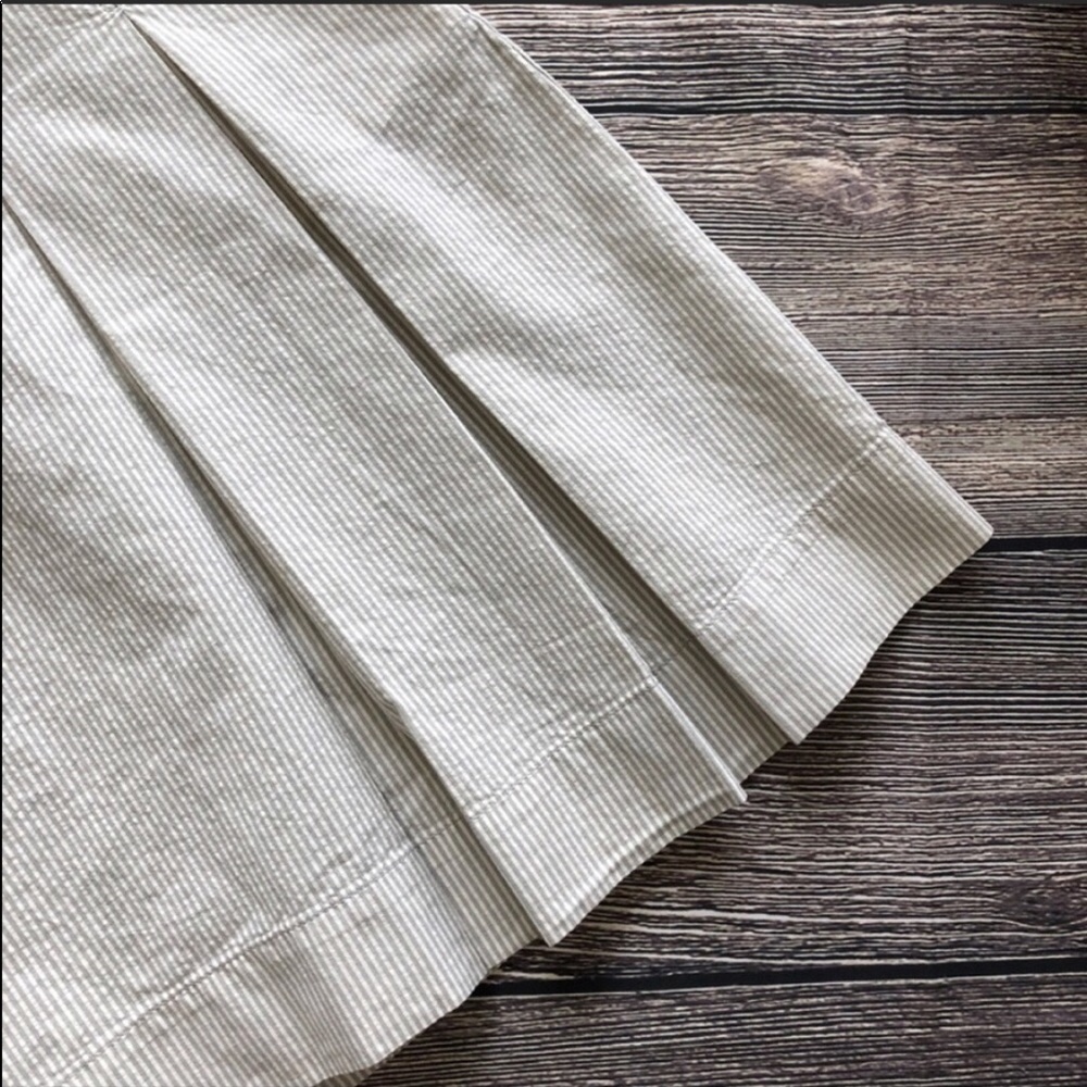 J. Crew Pleated Wendy Skirt tan cream stripe sz 4 - Picture 3 of 8